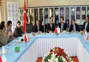 ‘Üniversite-Sanayi işbirliği'ni sorguladılar